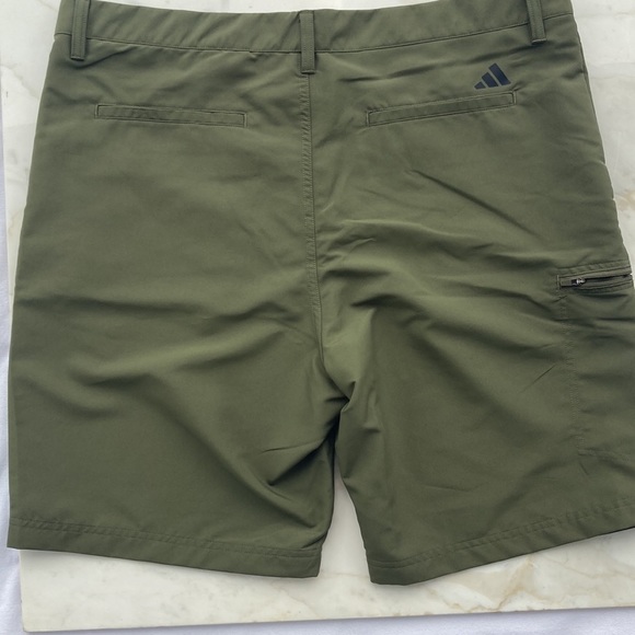 ADIDAS RIPSTOP GOLF SHORT SIZE 36 OLIVE - Picture 2 of 13